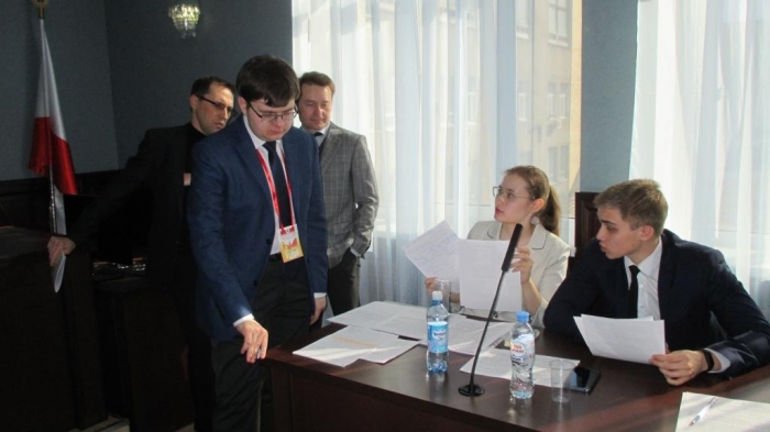 Студенты СГЮА и КФУ приняли участие в модельном судебном процессе