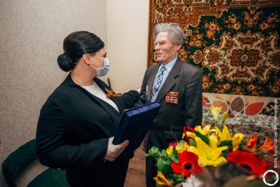 Академия поздравила ветеранов с наступающим Днём Победы