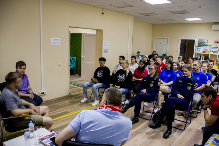 Студенты СГЮА приняли участие в патриотическом мероприятии в рамках поддержки Вооруженных сил РФ