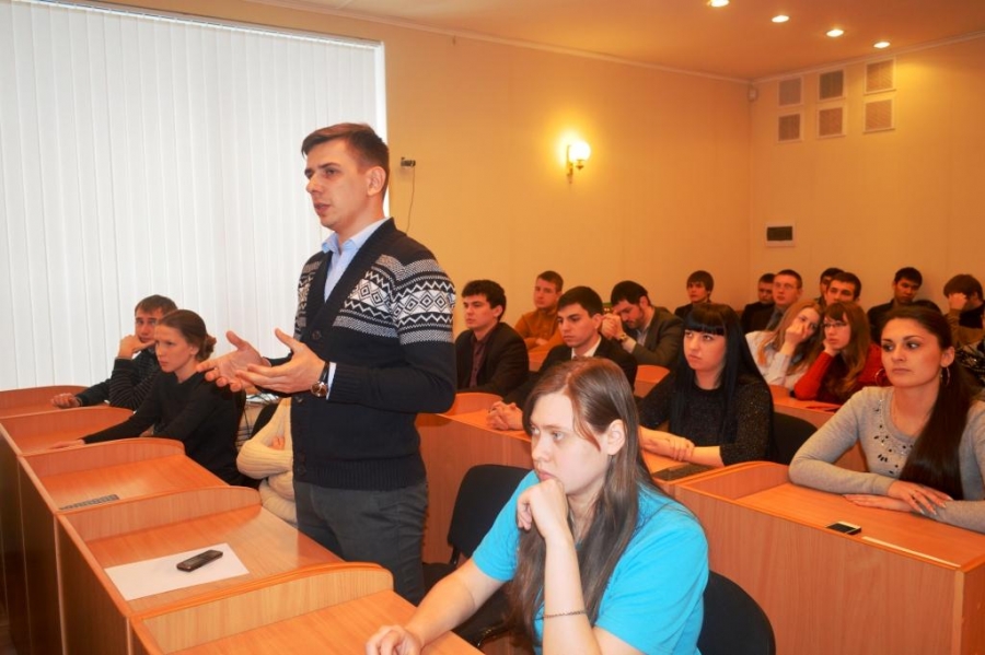 В СГЮА прошла традиционная встреча руководства регионального ГУ МВД со студентами
