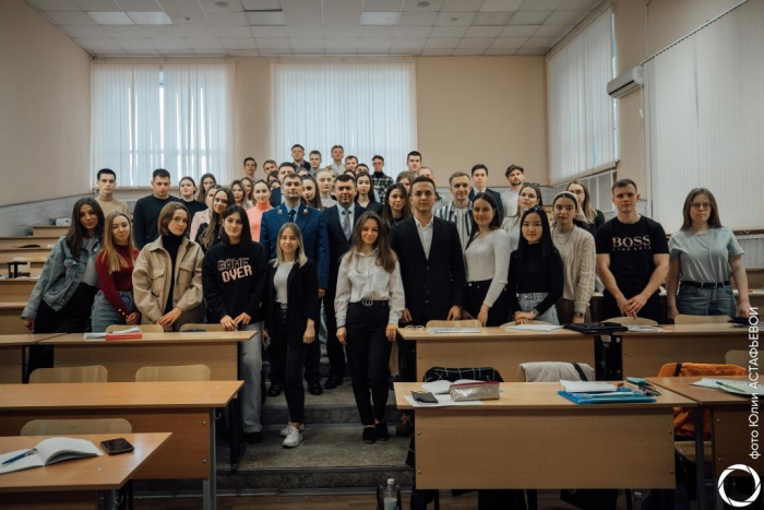 Студенты СГЮА встретились с и.о. прокурора г. Саратова