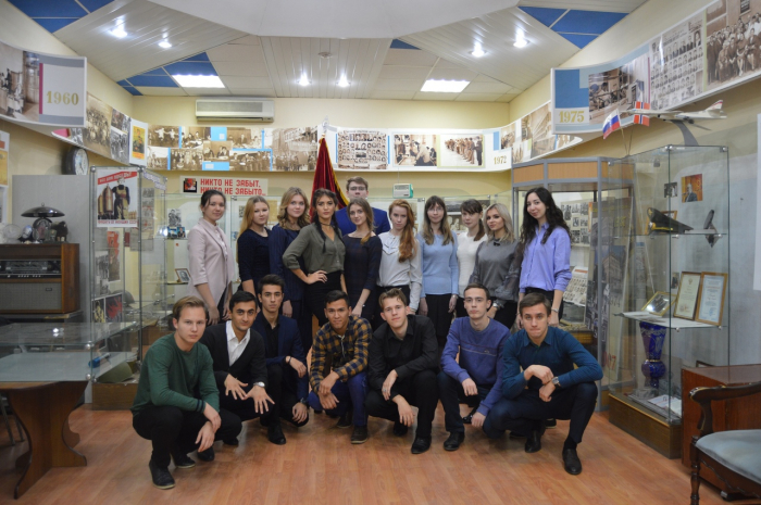 Корпус тьюторов СГЮА провел экскурсию в музей истории для первокурсников